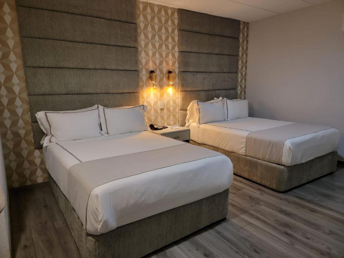 ריינוסה Hotel Posada San Antonio מראה חיצוני תמונה